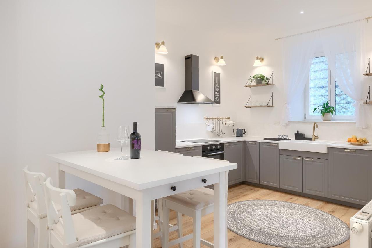 Calafati Apartment With Free Private Parking Rijeka Exterior foto
